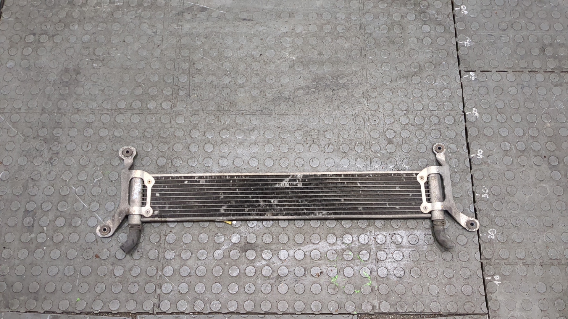 Радиатор охлаждения двигателя основной