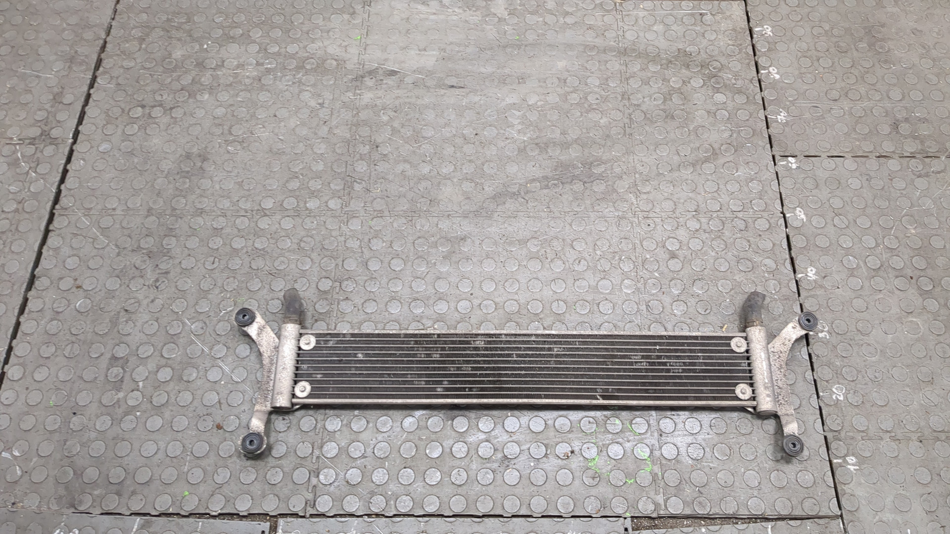 Радиатор охлаждения двигателя основной