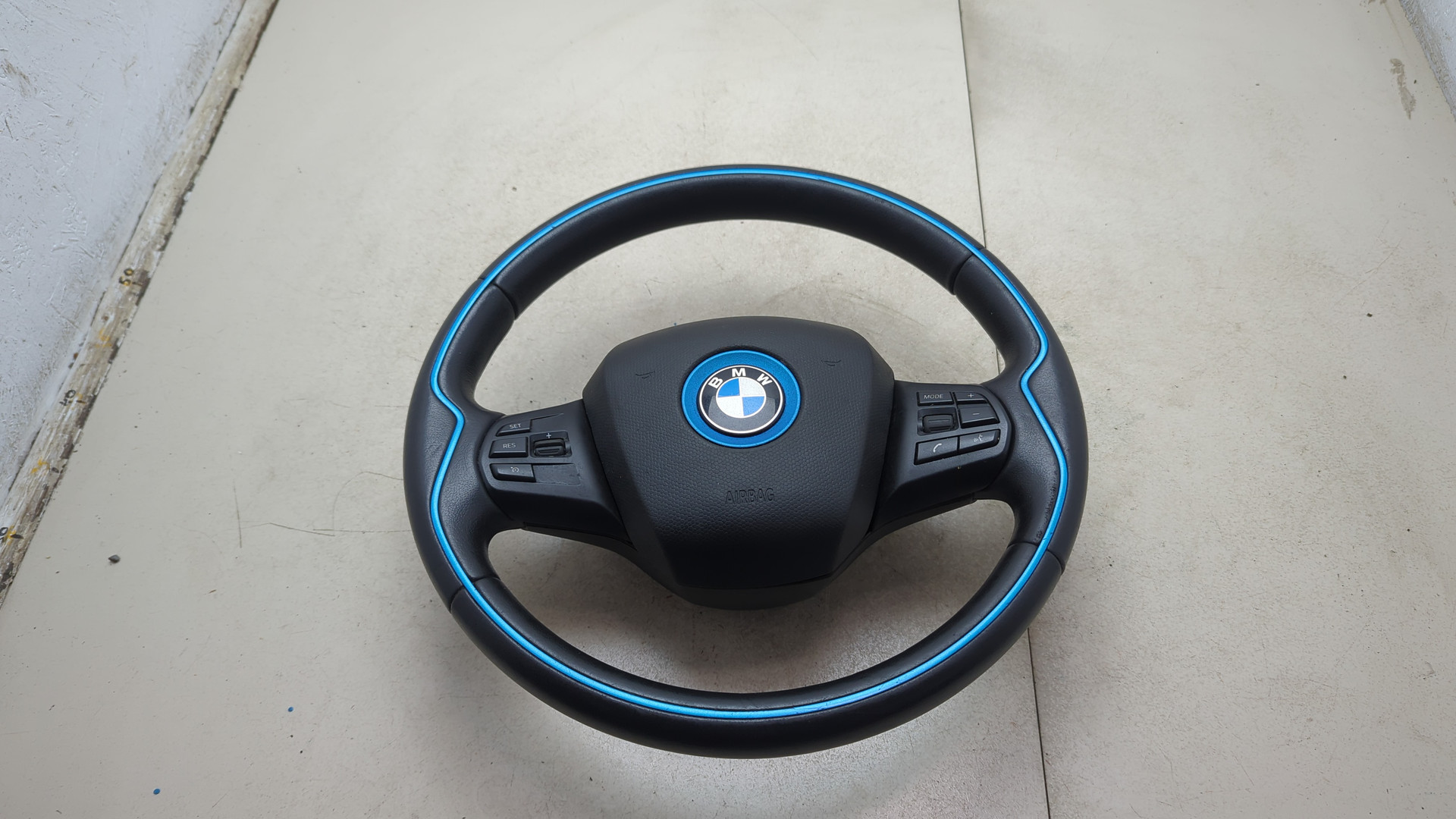 Рулевое колесо (руль)