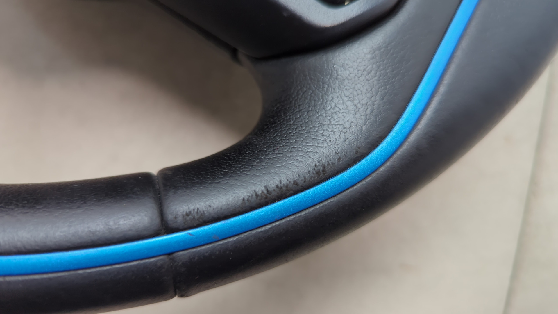 Рулевое колесо (руль)