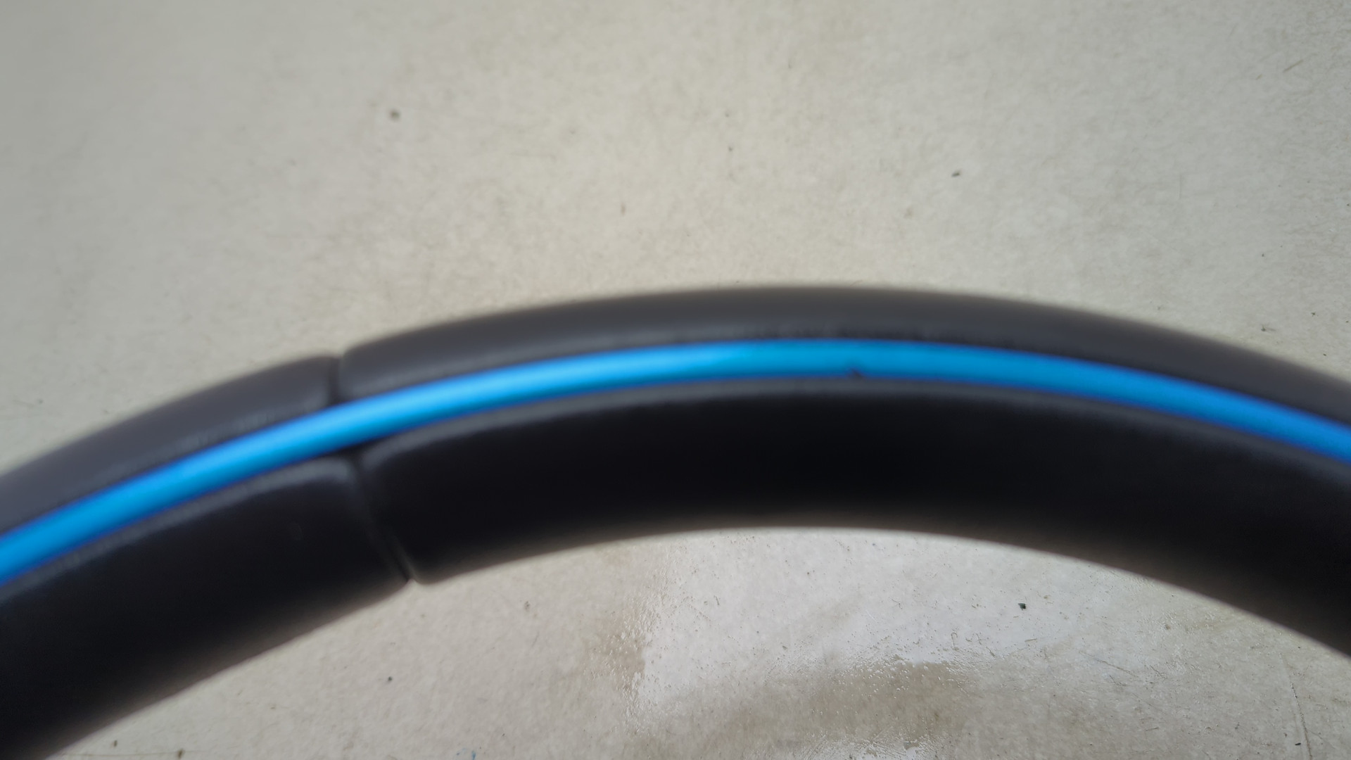 Рулевое колесо (руль)