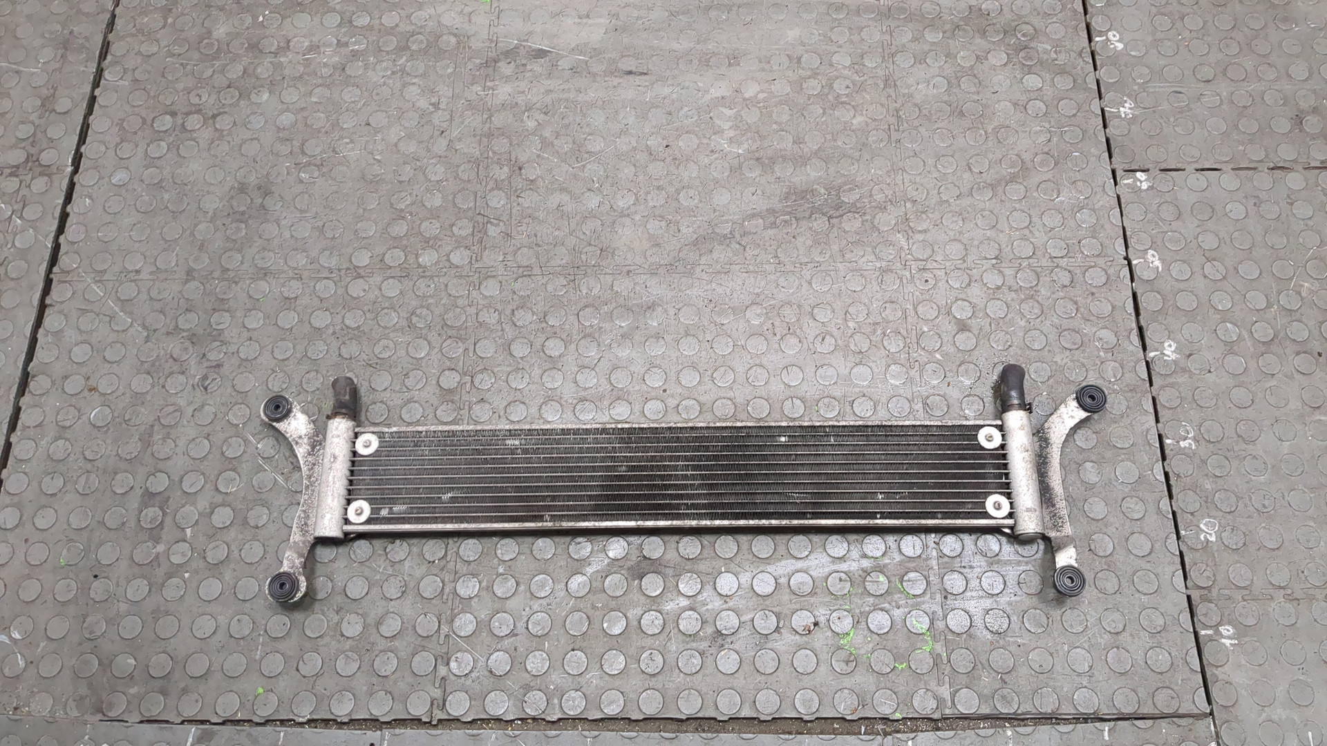 Радиатор охлаждения двигателя основной