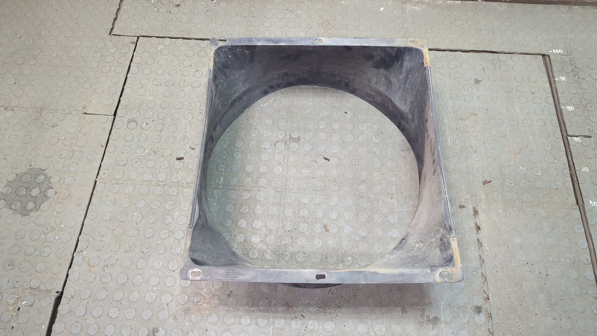 Диффузор вентилятора