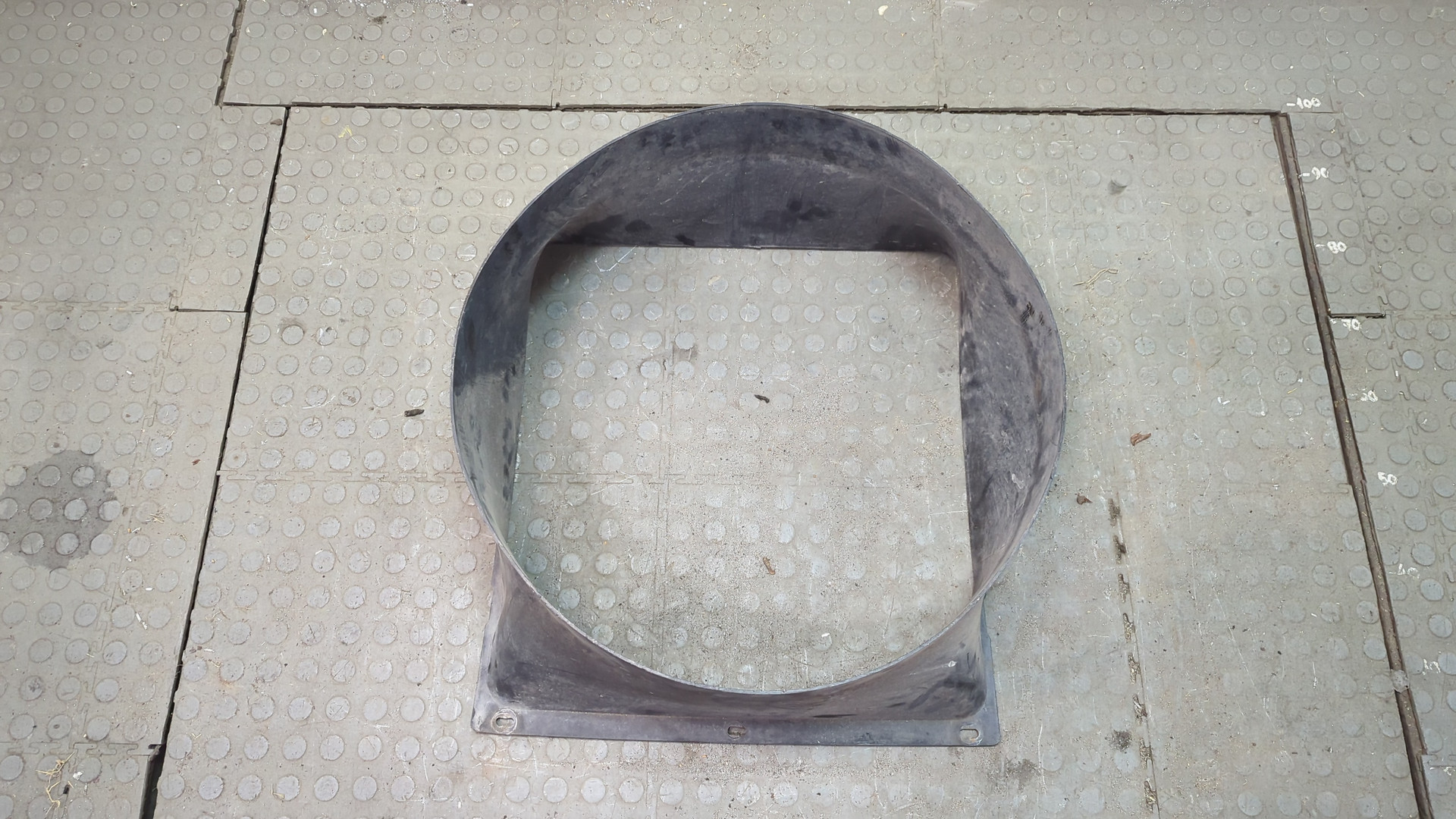 Диффузор вентилятора