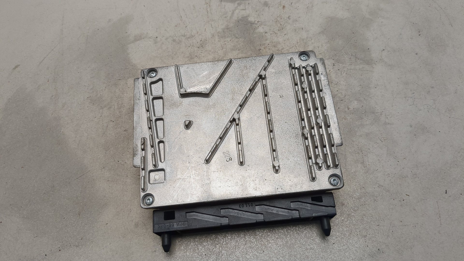 Блок управления двигателем