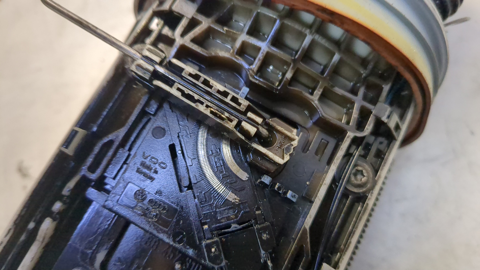 Насос топливный электрический