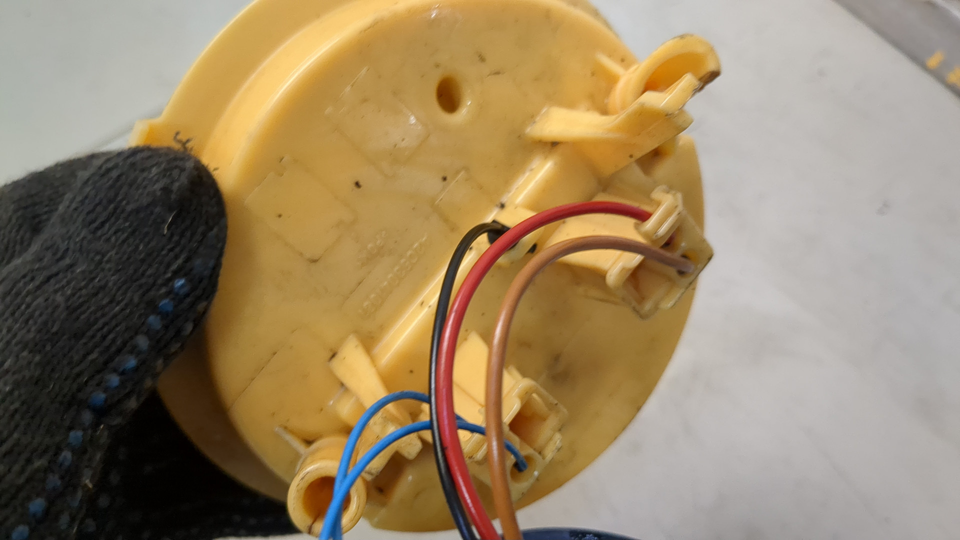 Насос топливный электрический