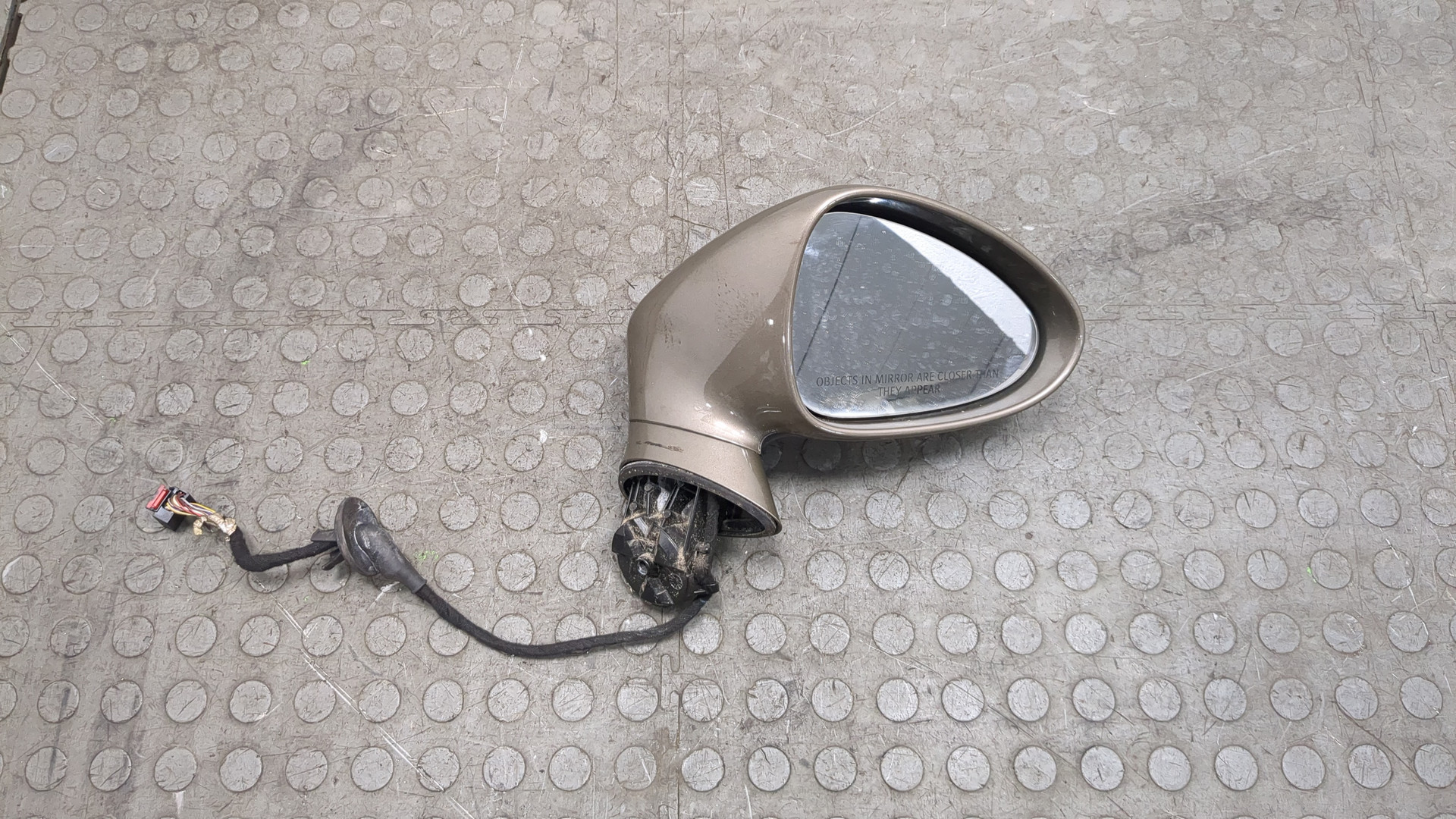 Зеркало правое электрическое