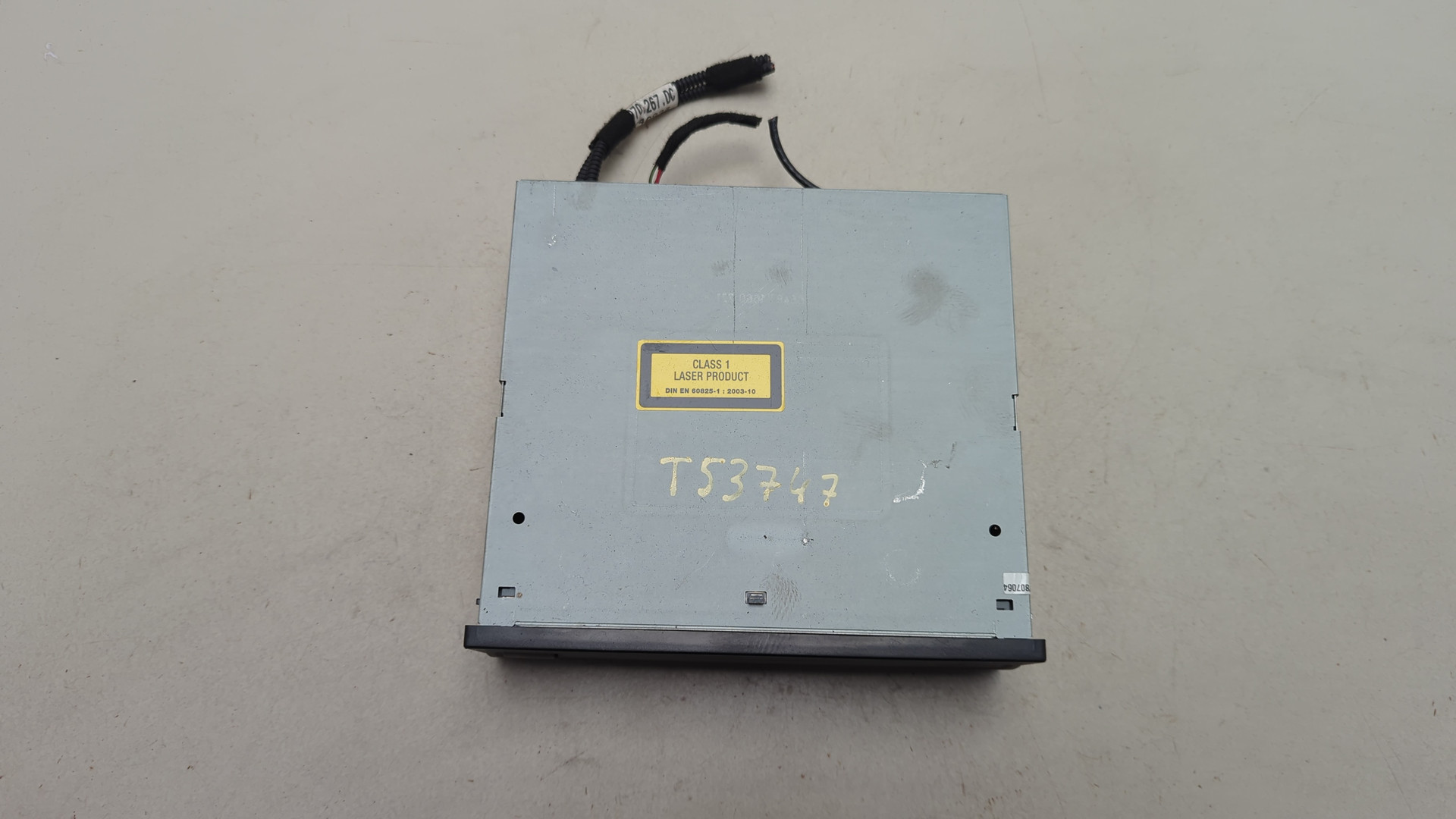 Проигрыватель CD/DVD