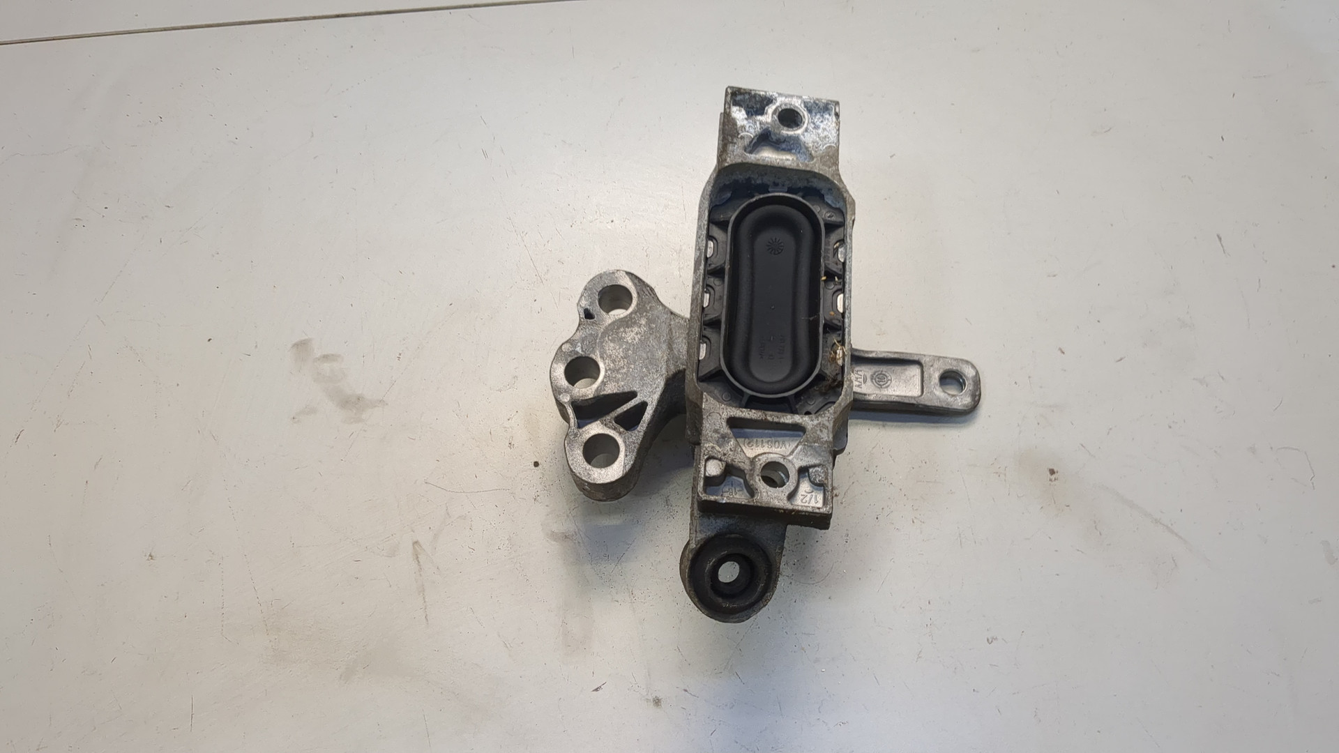 Опора двигателя