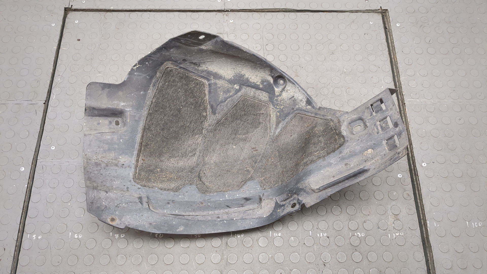 Локер передний левый