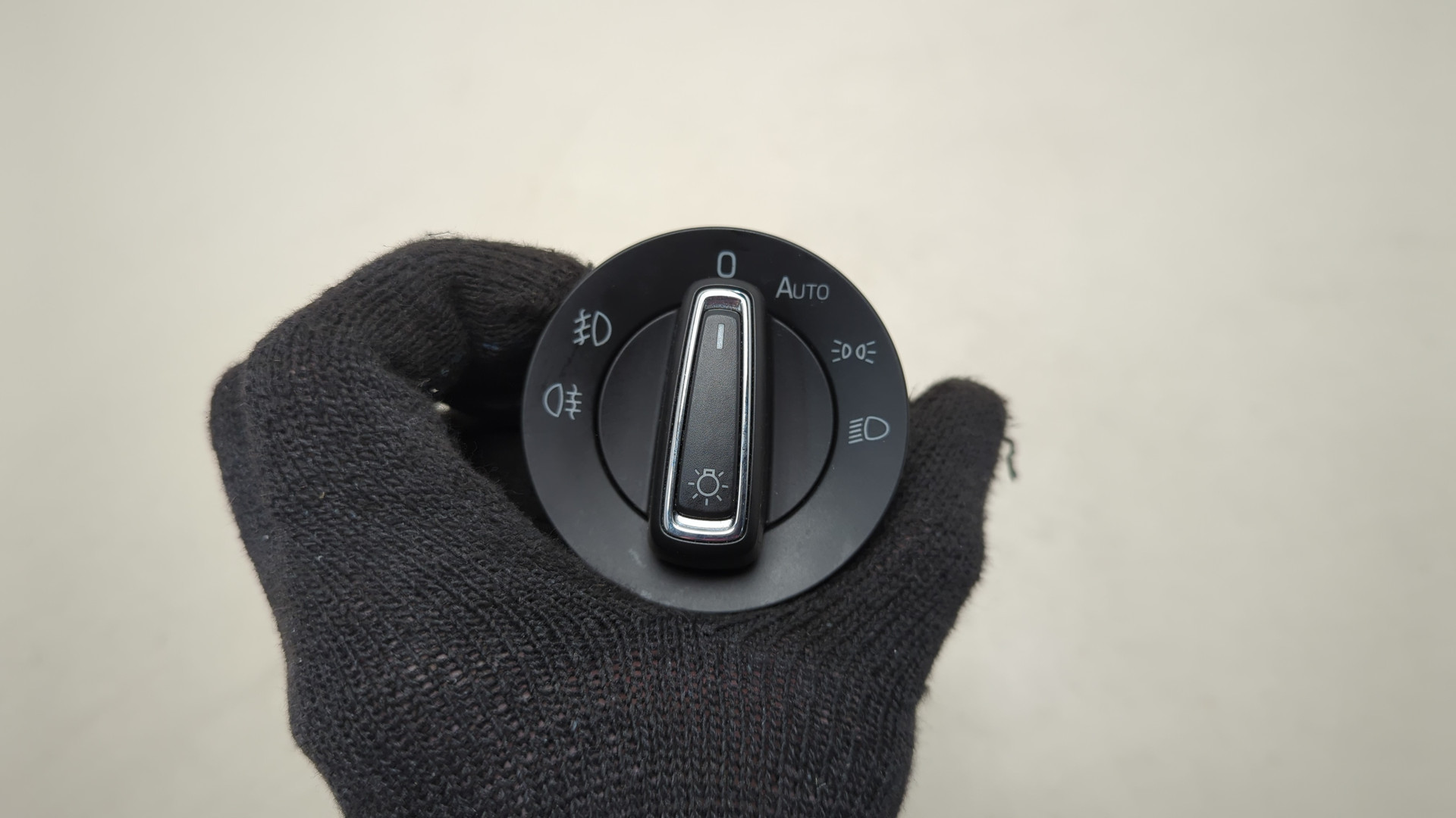 Переключатель света фар