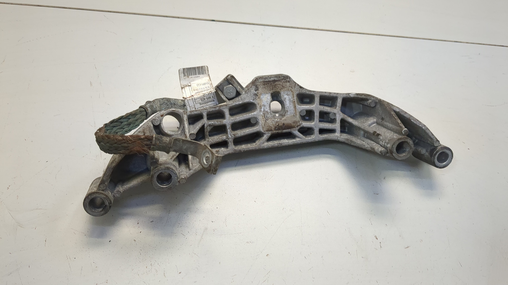 Кронштейн двигателя