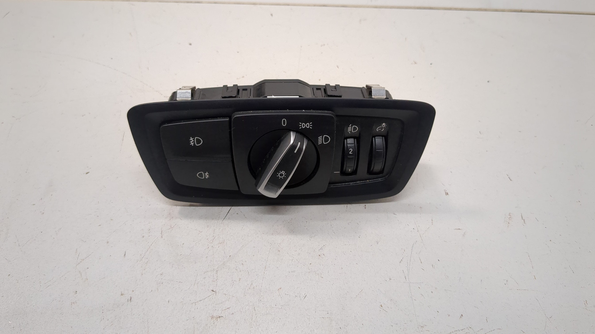 Переключатель света фар