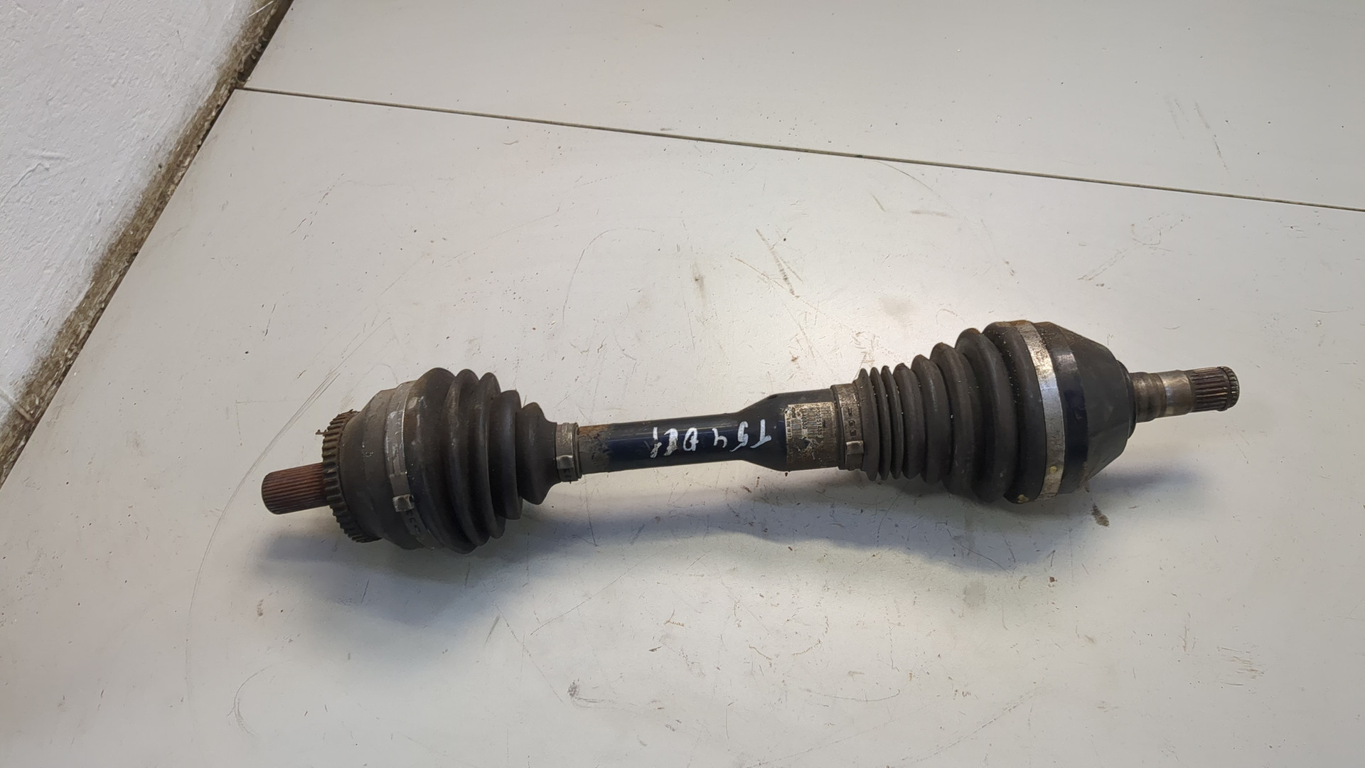 Полуось передняя левая