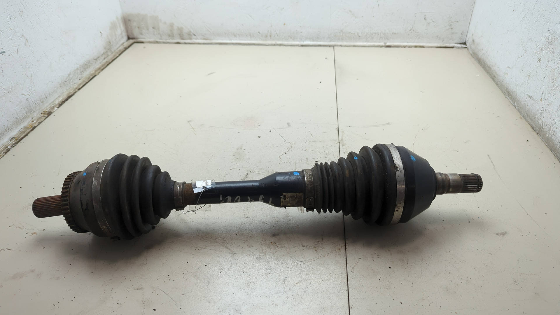 Полуось передняя левая
