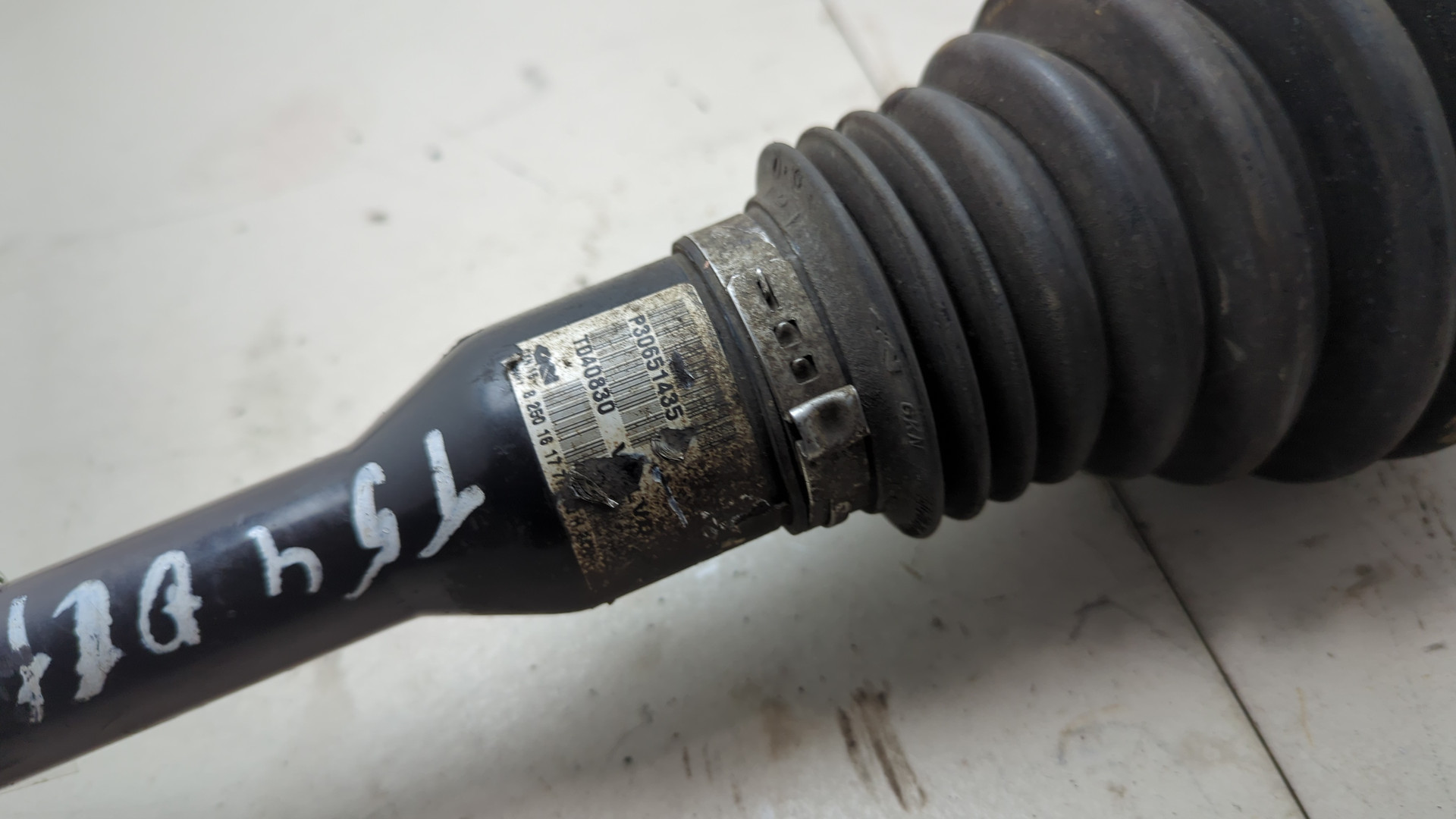 Полуось передняя левая