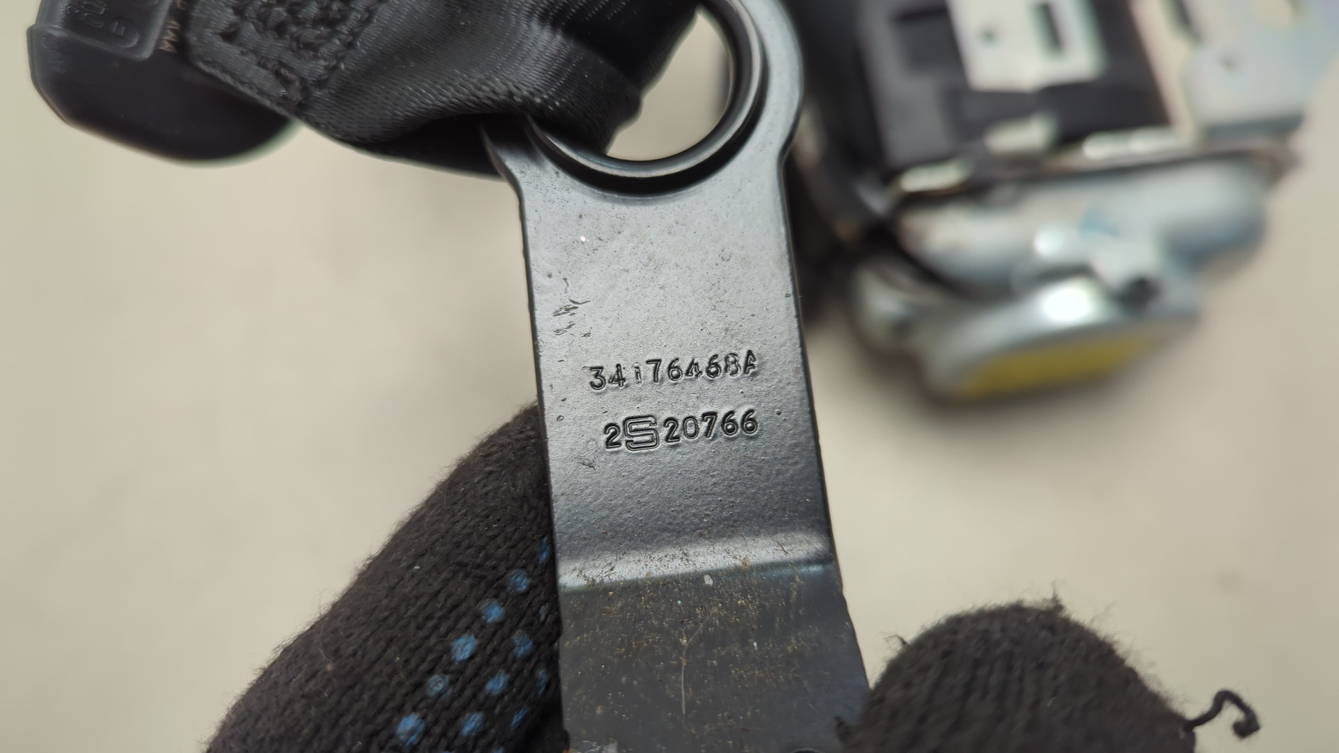 Ремень безопасности