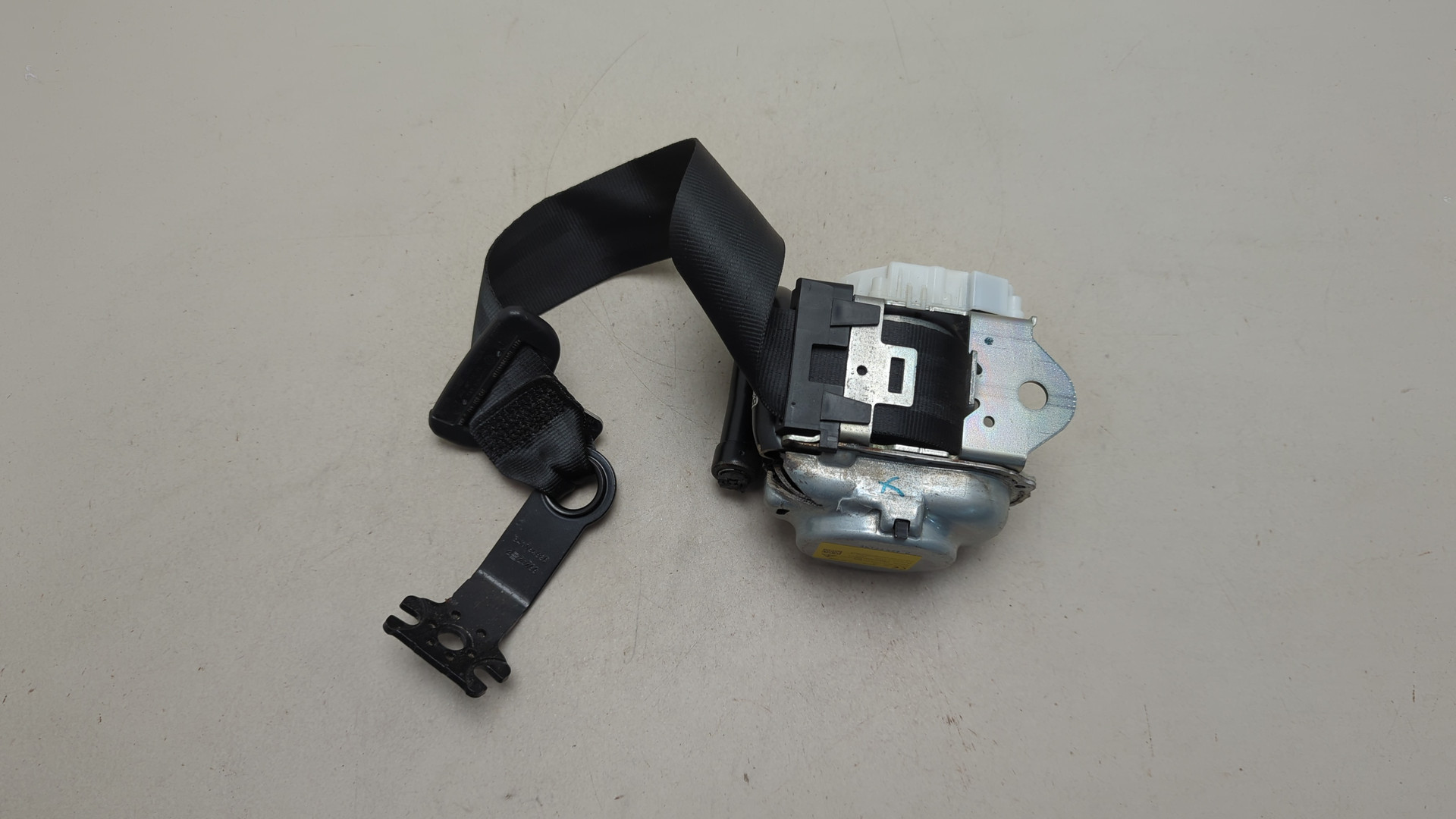 Ремень безопасности