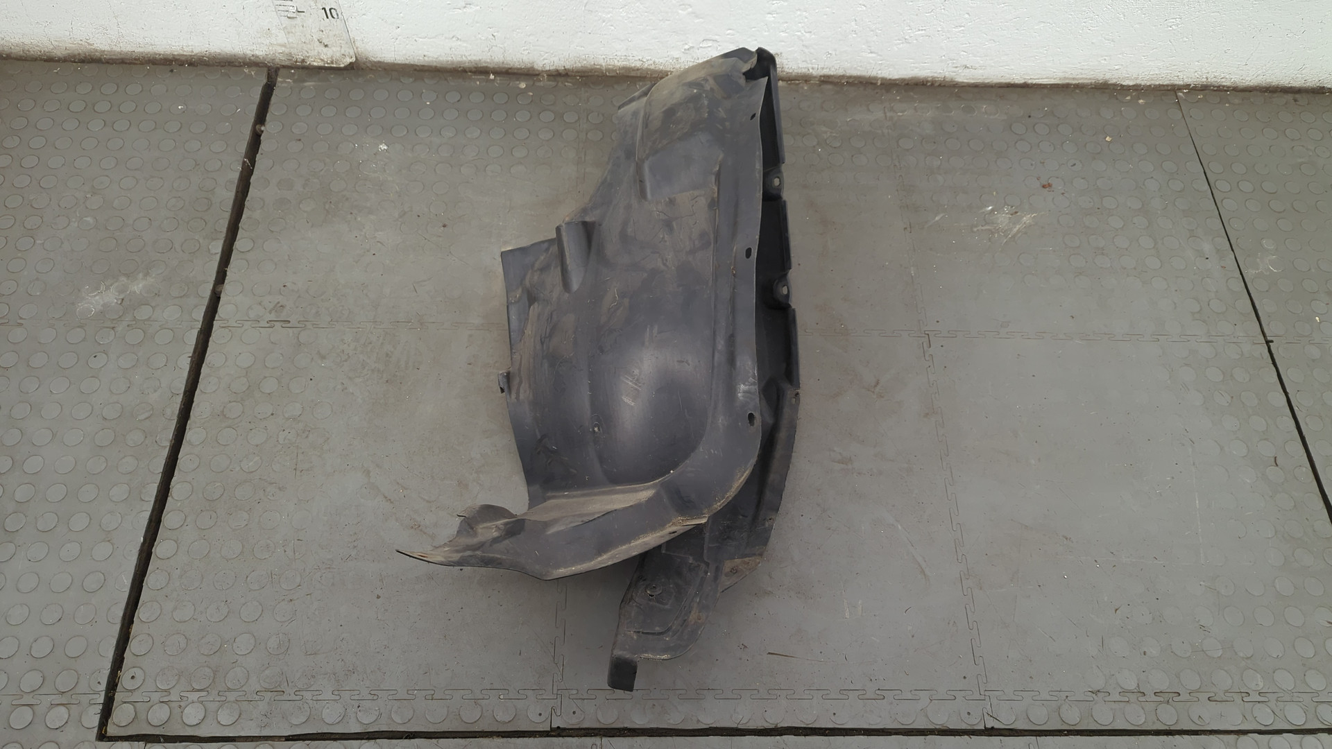 Локер передний левый