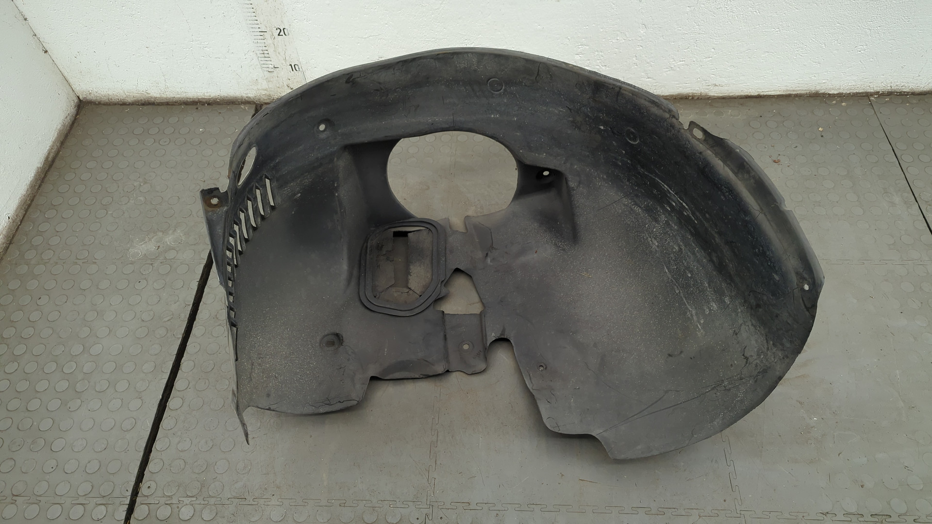 Локер передний левый