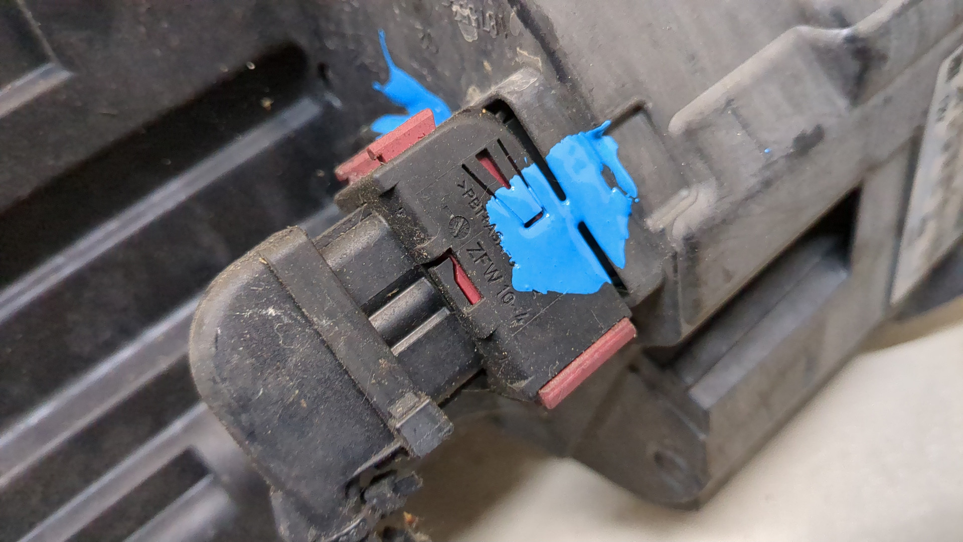 Фара правая