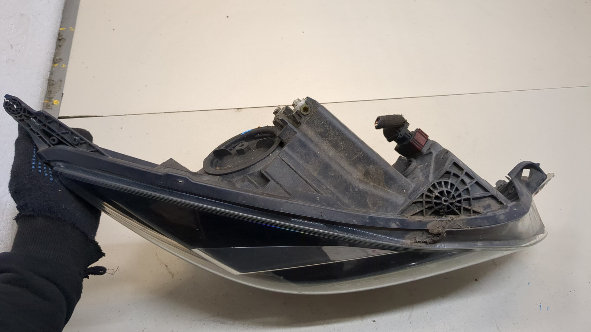 Фара правая