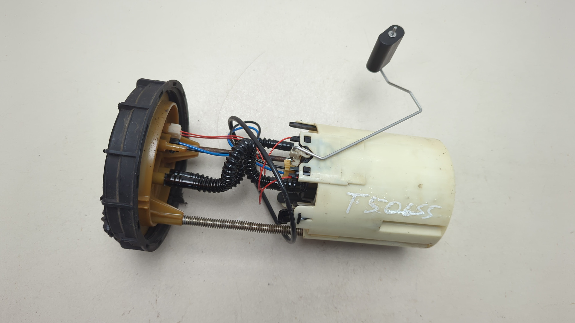 Насос топливный электрический