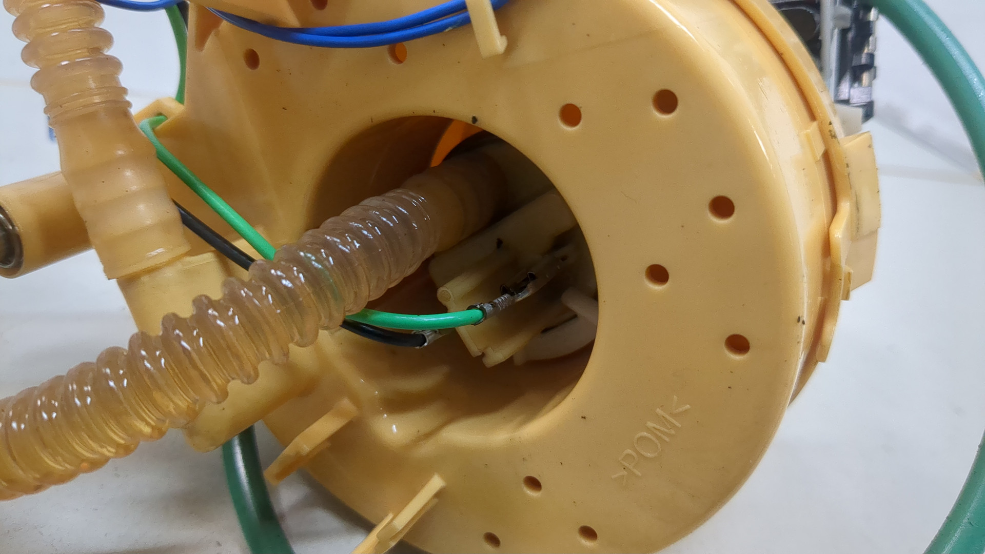 Насос топливный электрический