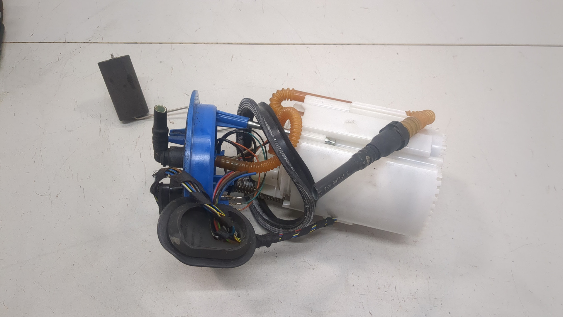 Насос топливный электрический