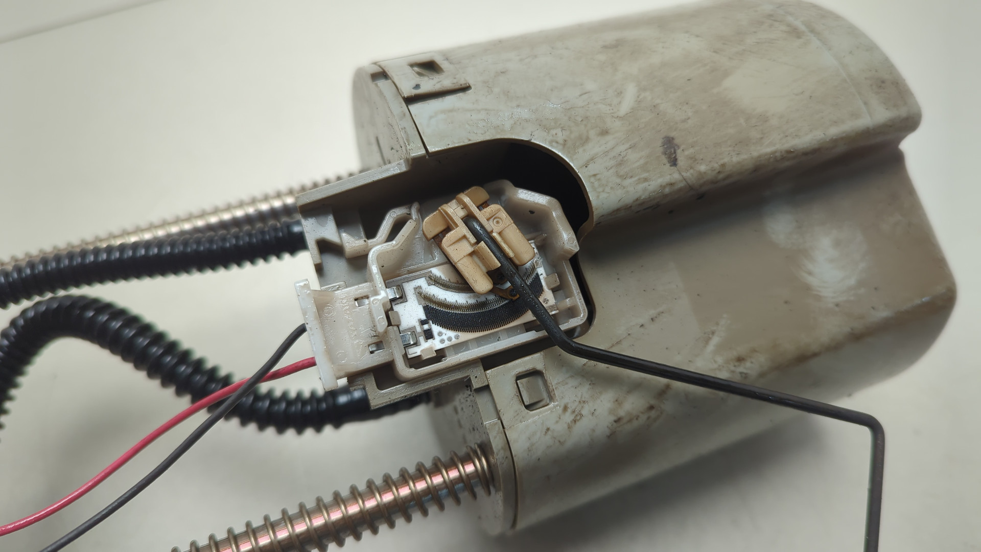 Датчик уровня топлива