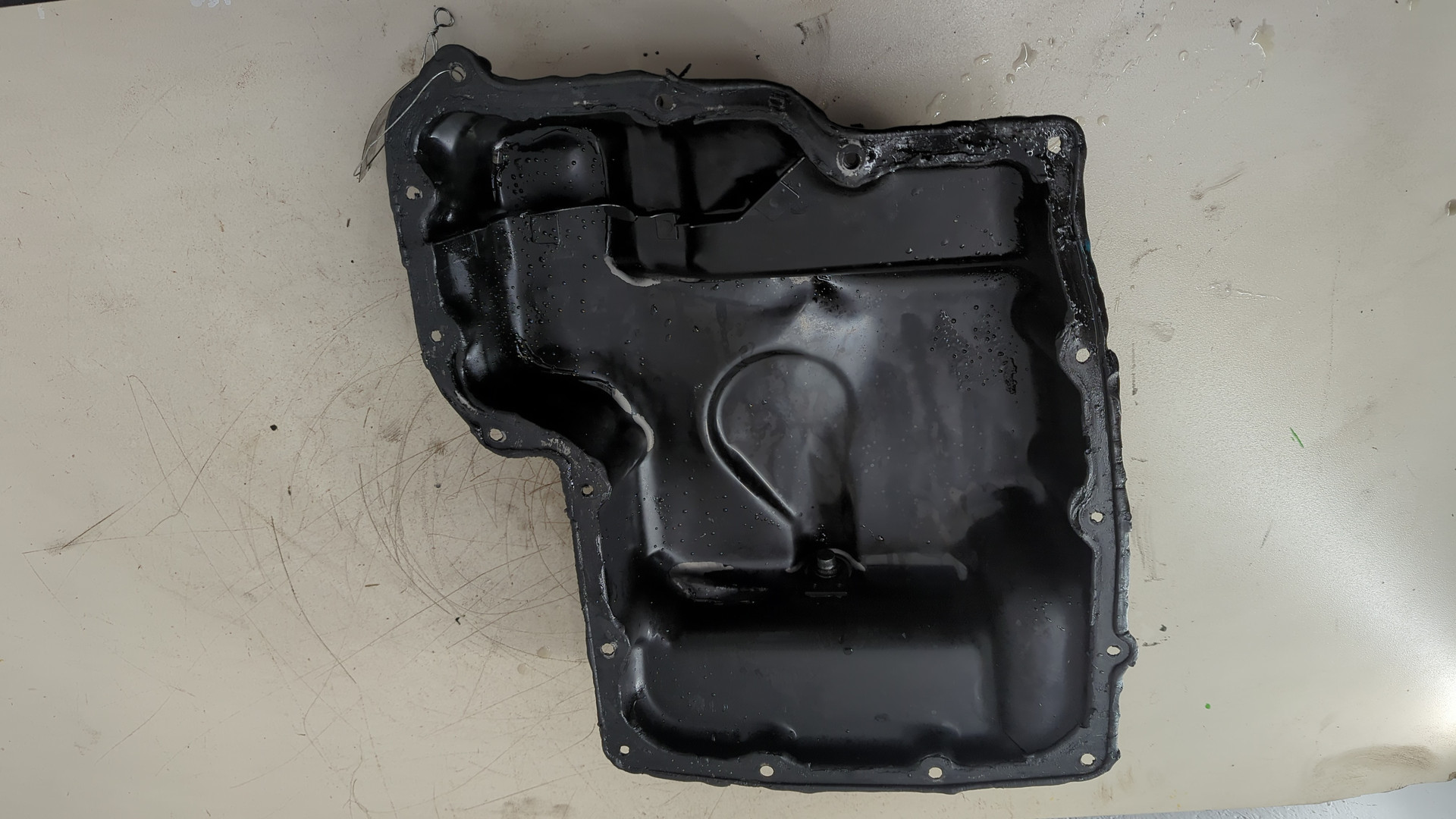 Поддон масляный двигателя (картер)