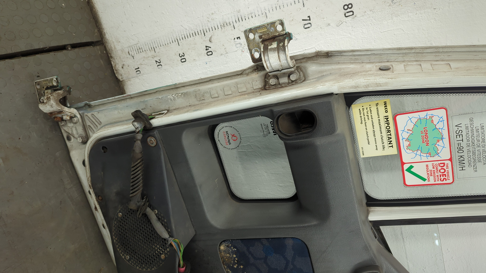 Дверь передняя правая