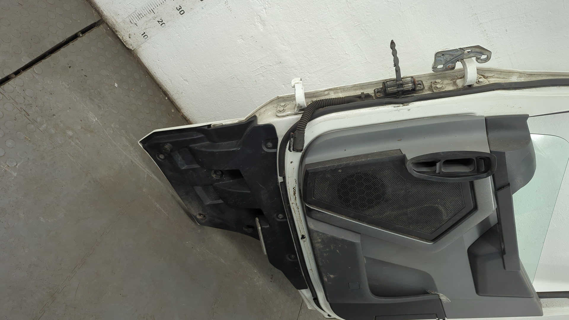 Дверь передняя правая