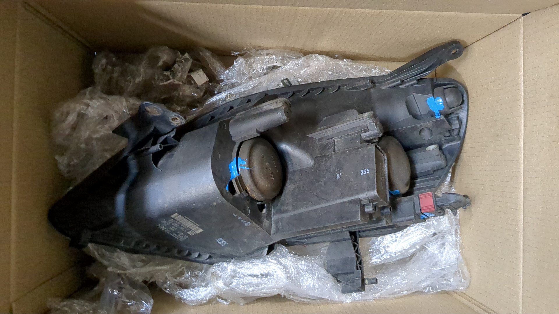 Фара правая