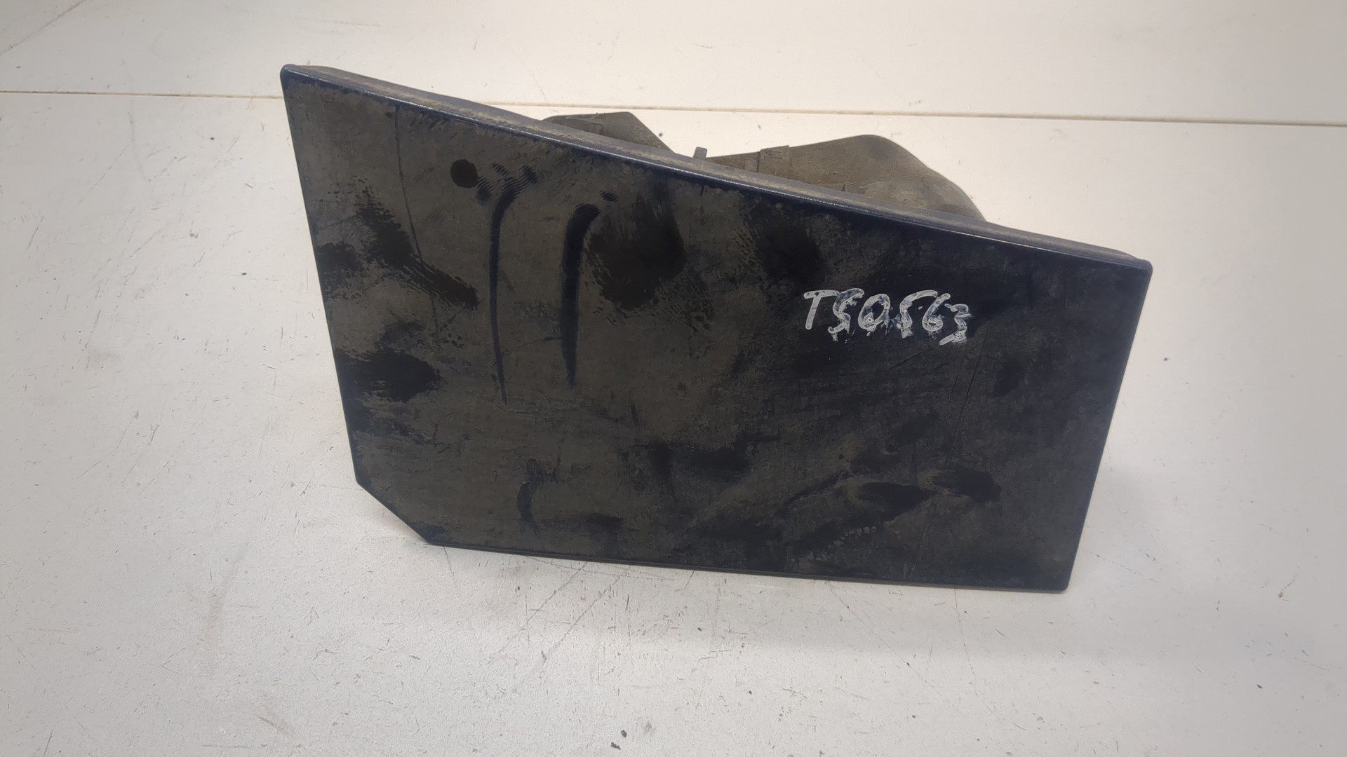 Лючок бензобака