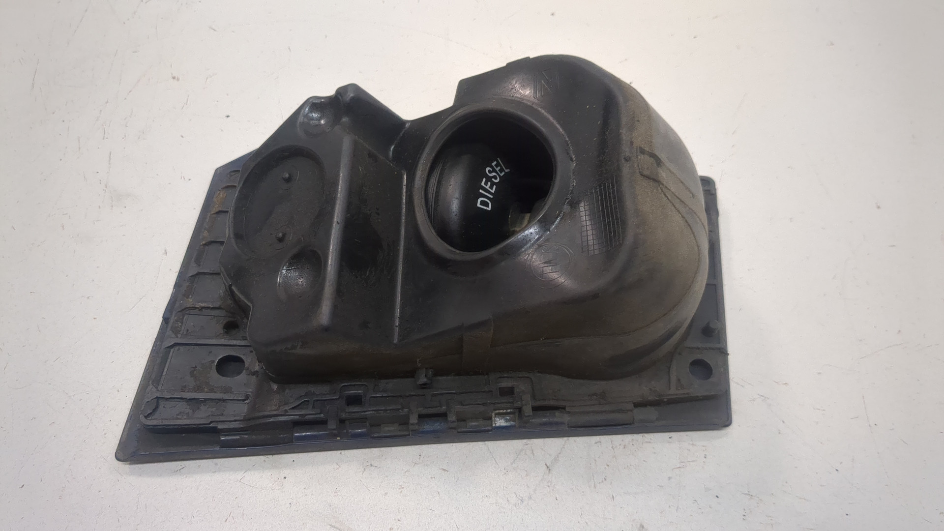 Лючок бензобака