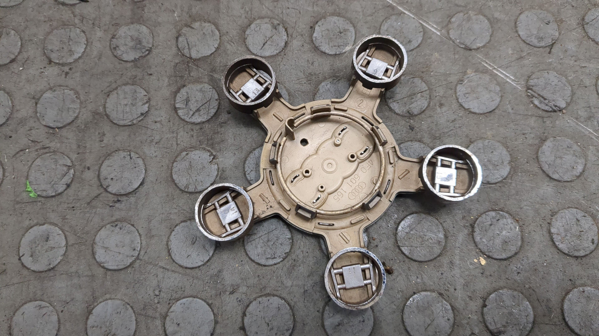 Колпак декоративный