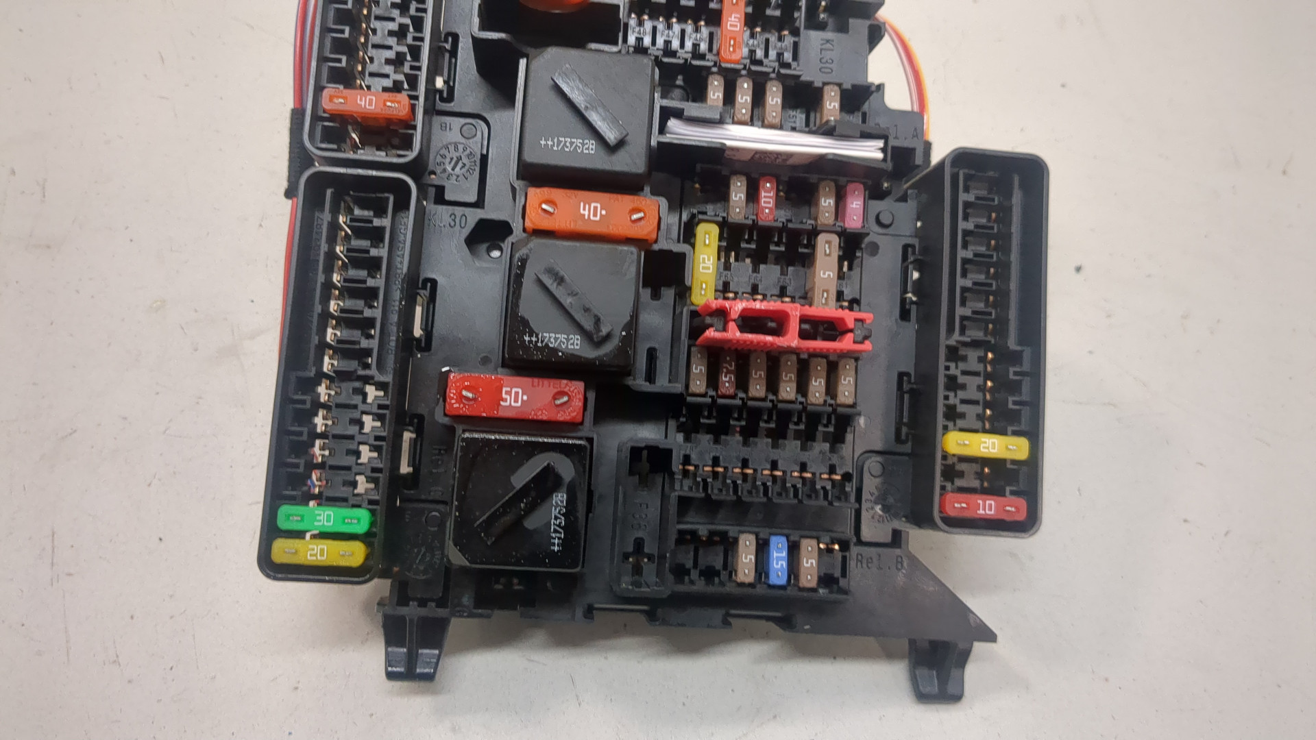 Блок предохранителей