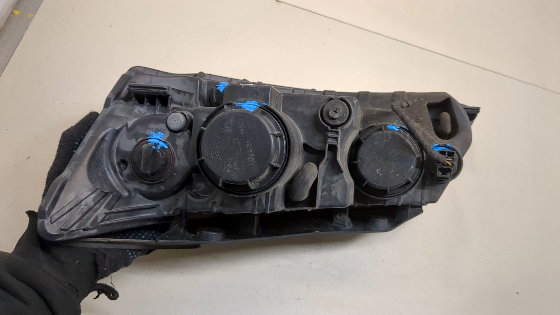 Фара правая