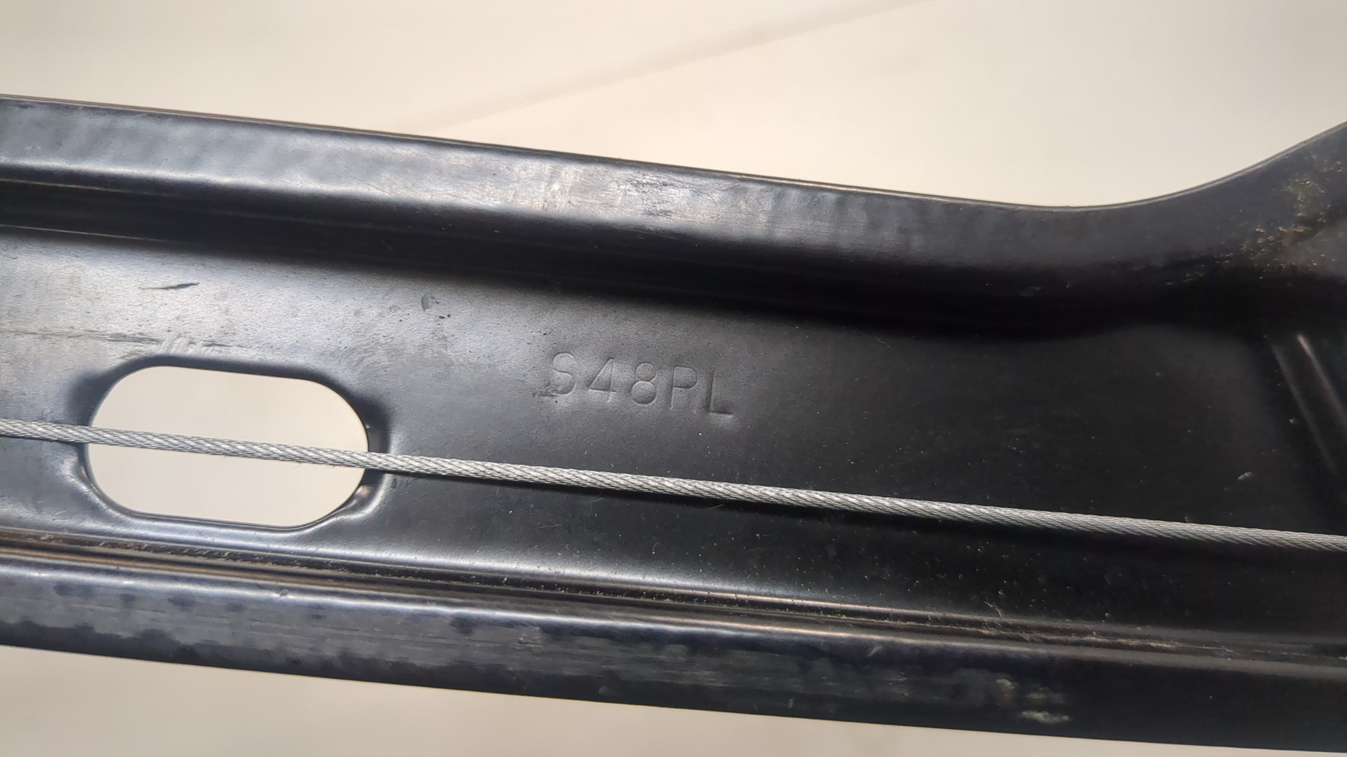 Стеклоподъемник электр. задний левый