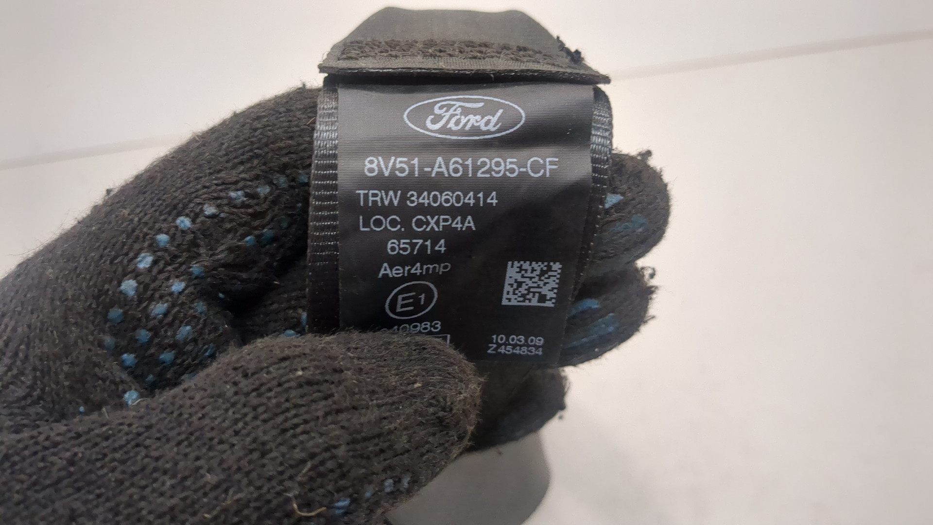 Ремень безопасности