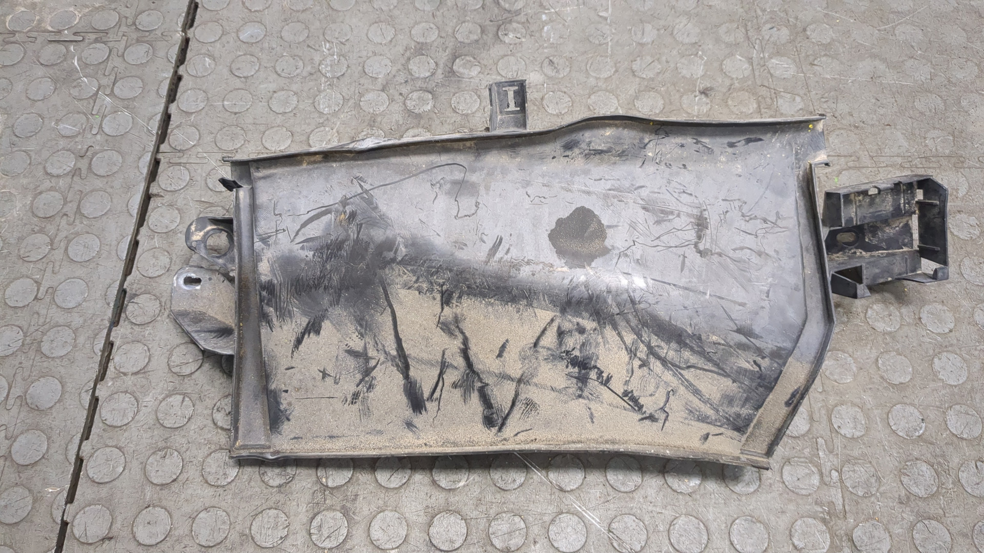 Решетка стеклоочистителей (Жабо)