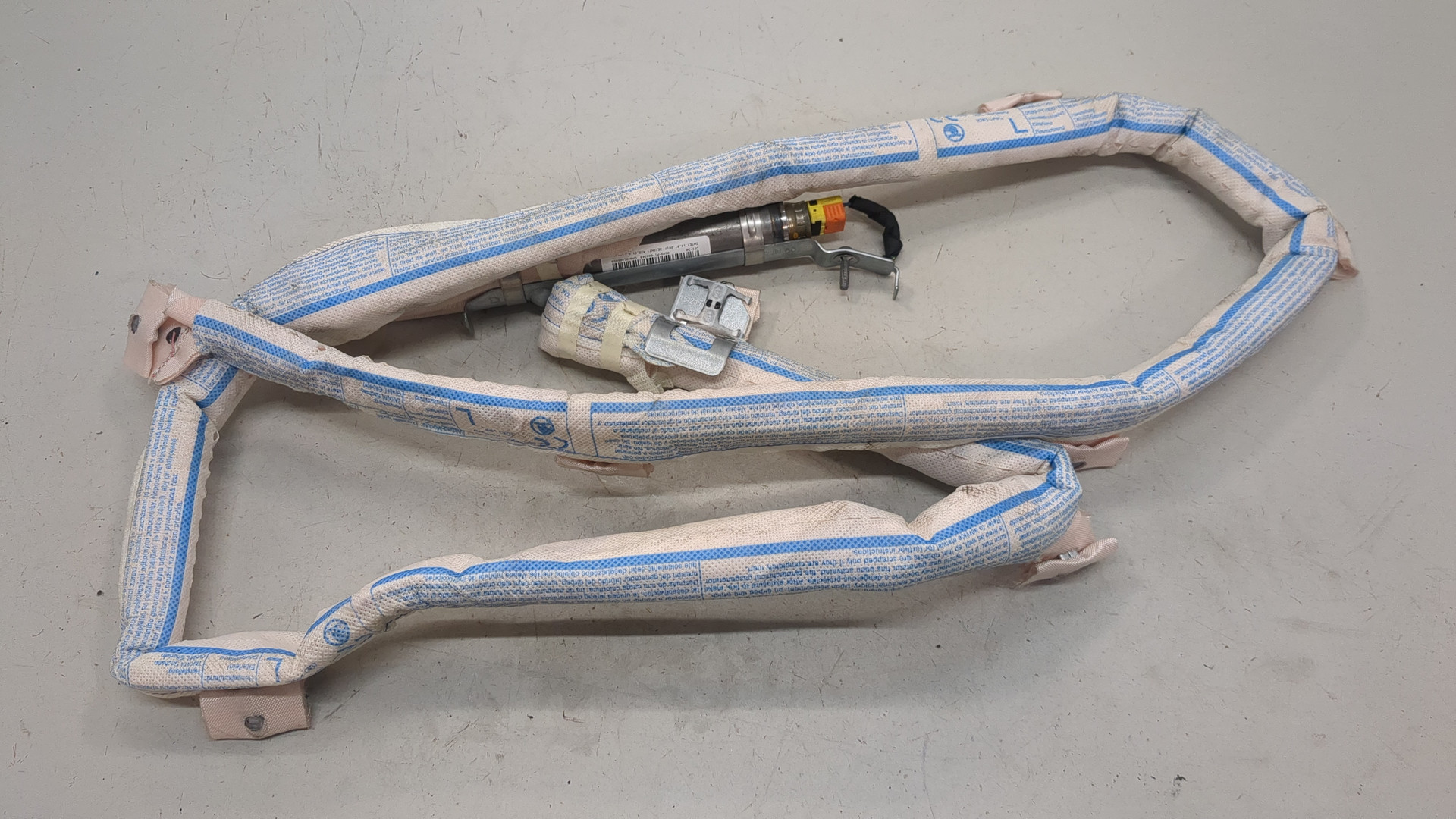 Подушка безопасности боковая (шторка)