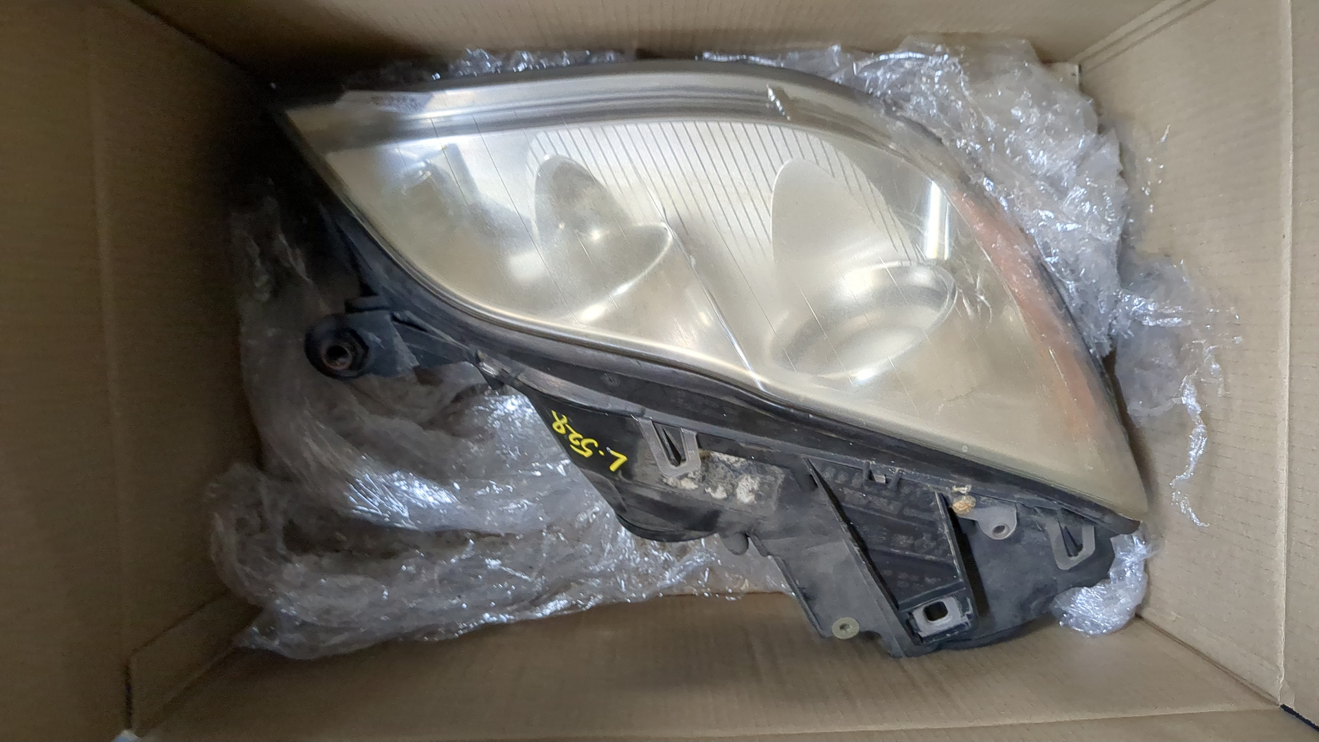 Фара правая