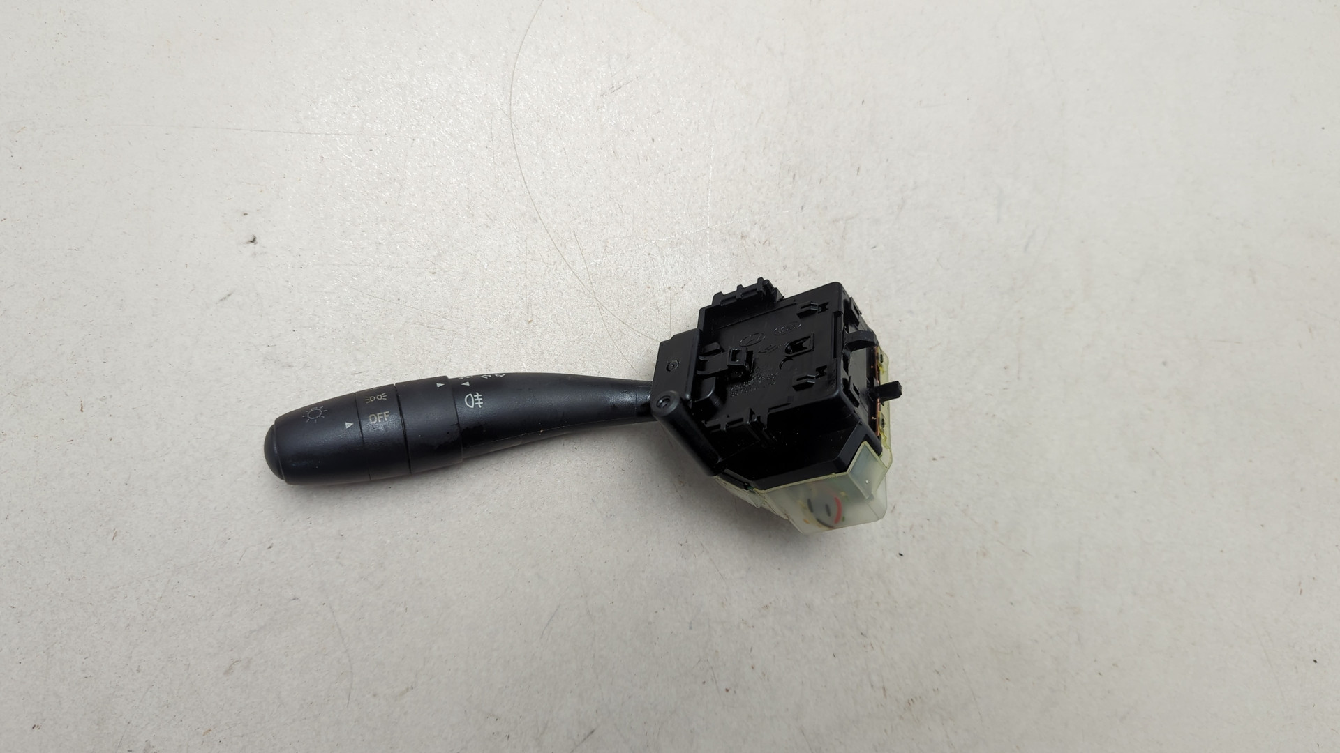 Переключатель поворотов подрулевой