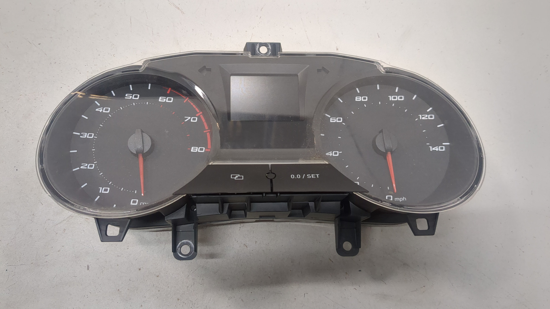 Панель приборов