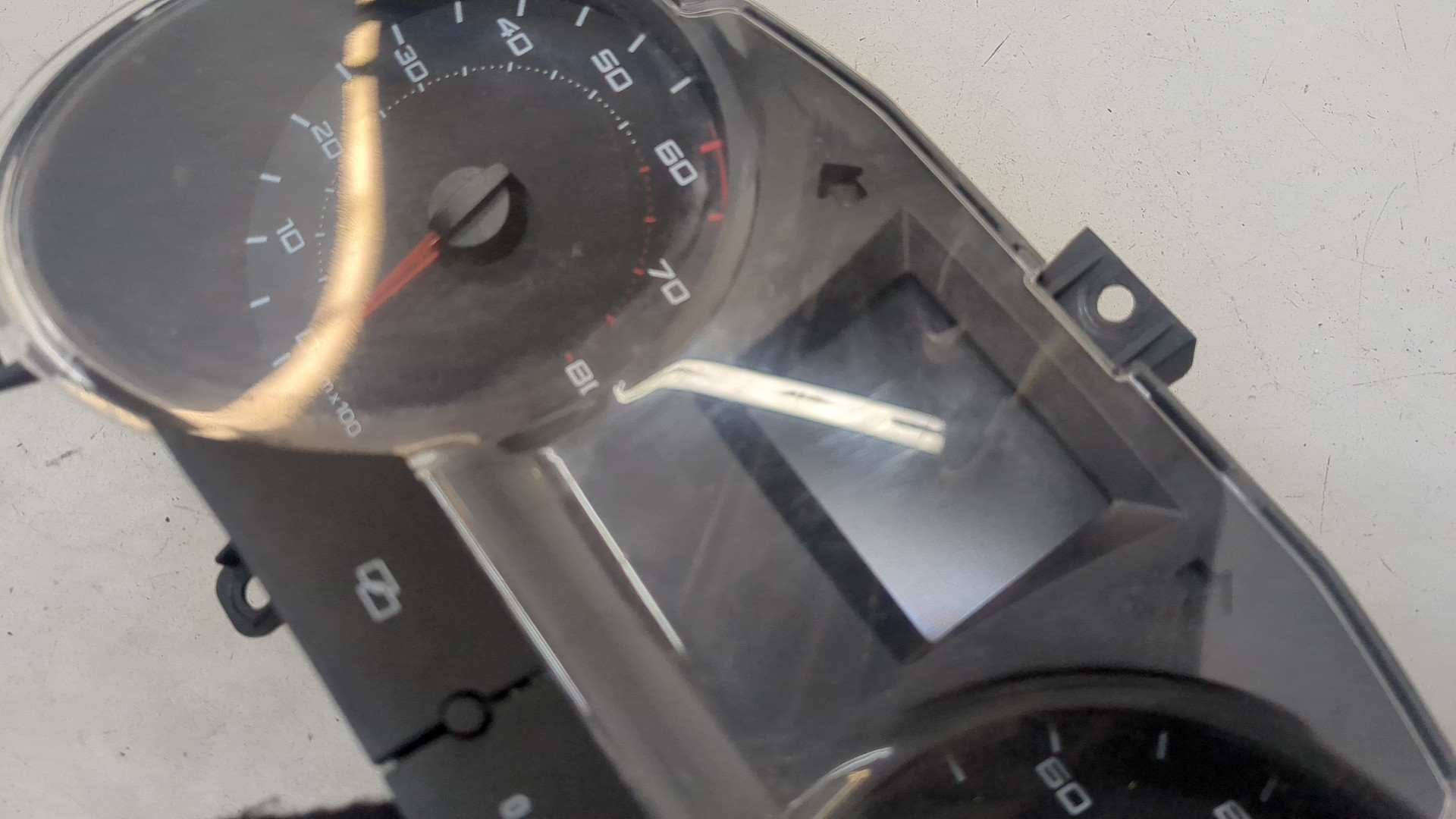 Панель приборов