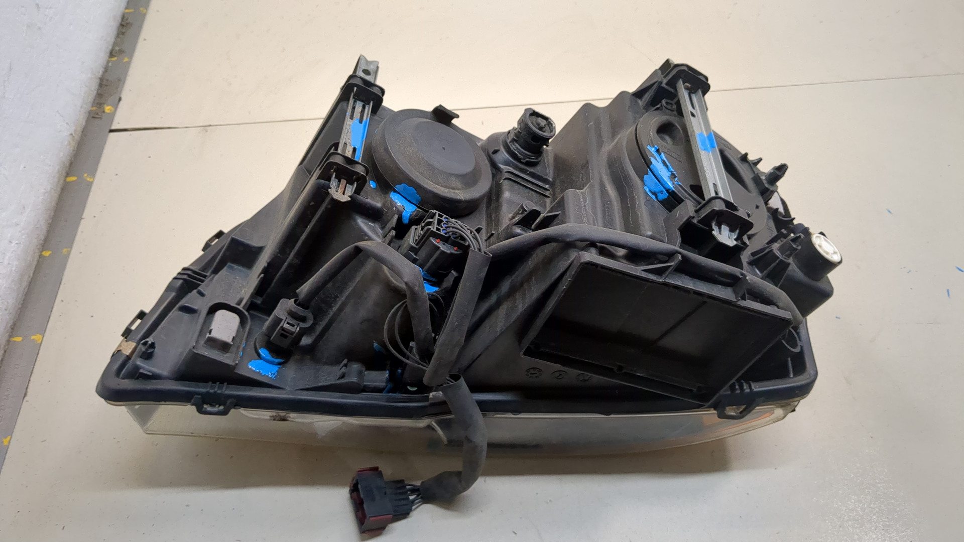 Фара правая