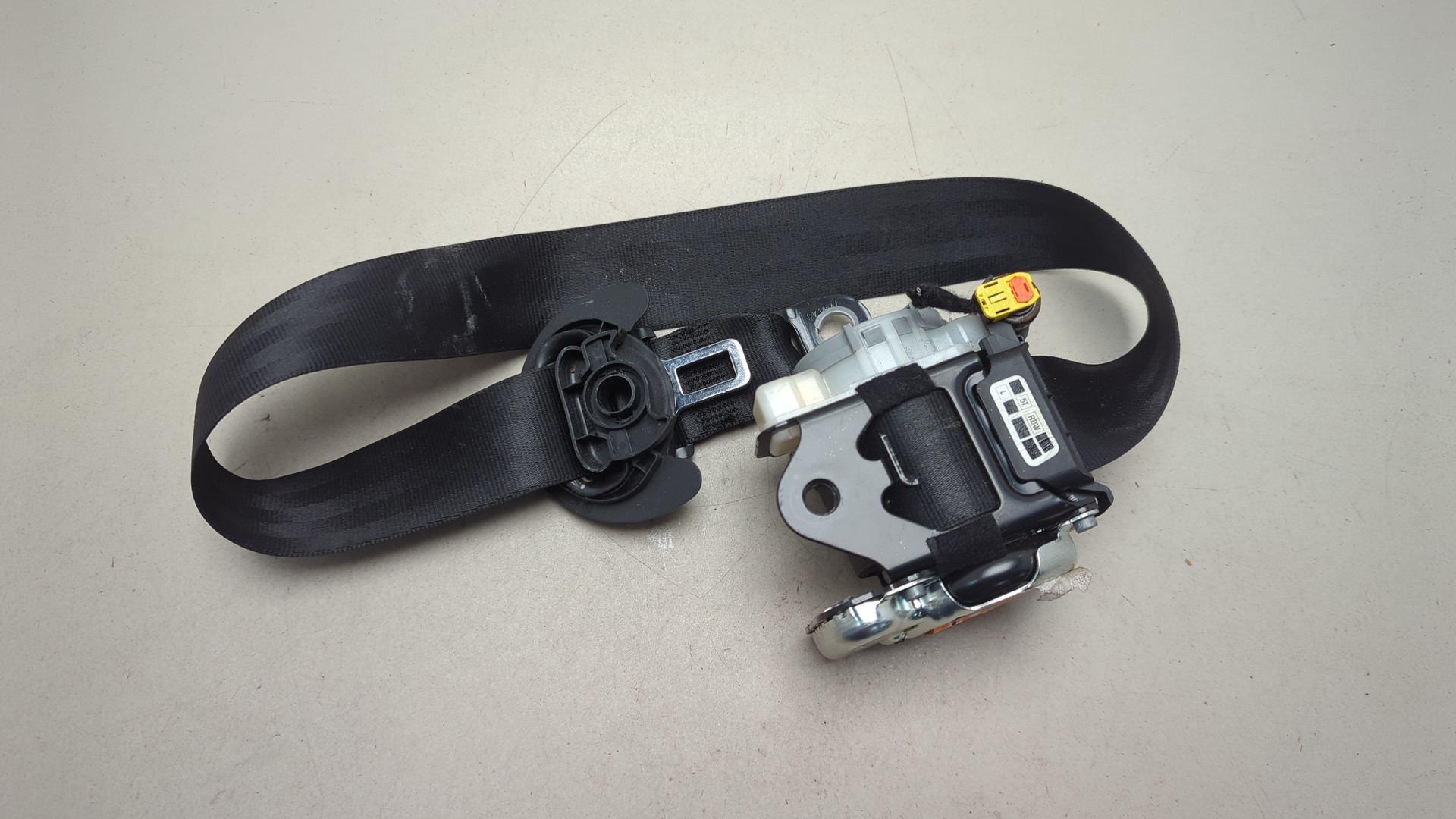 Ремень безопасности